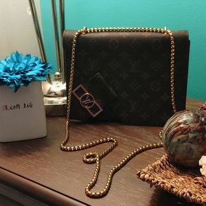 Louis Vuitton Rare Pochette Monogram Canvas